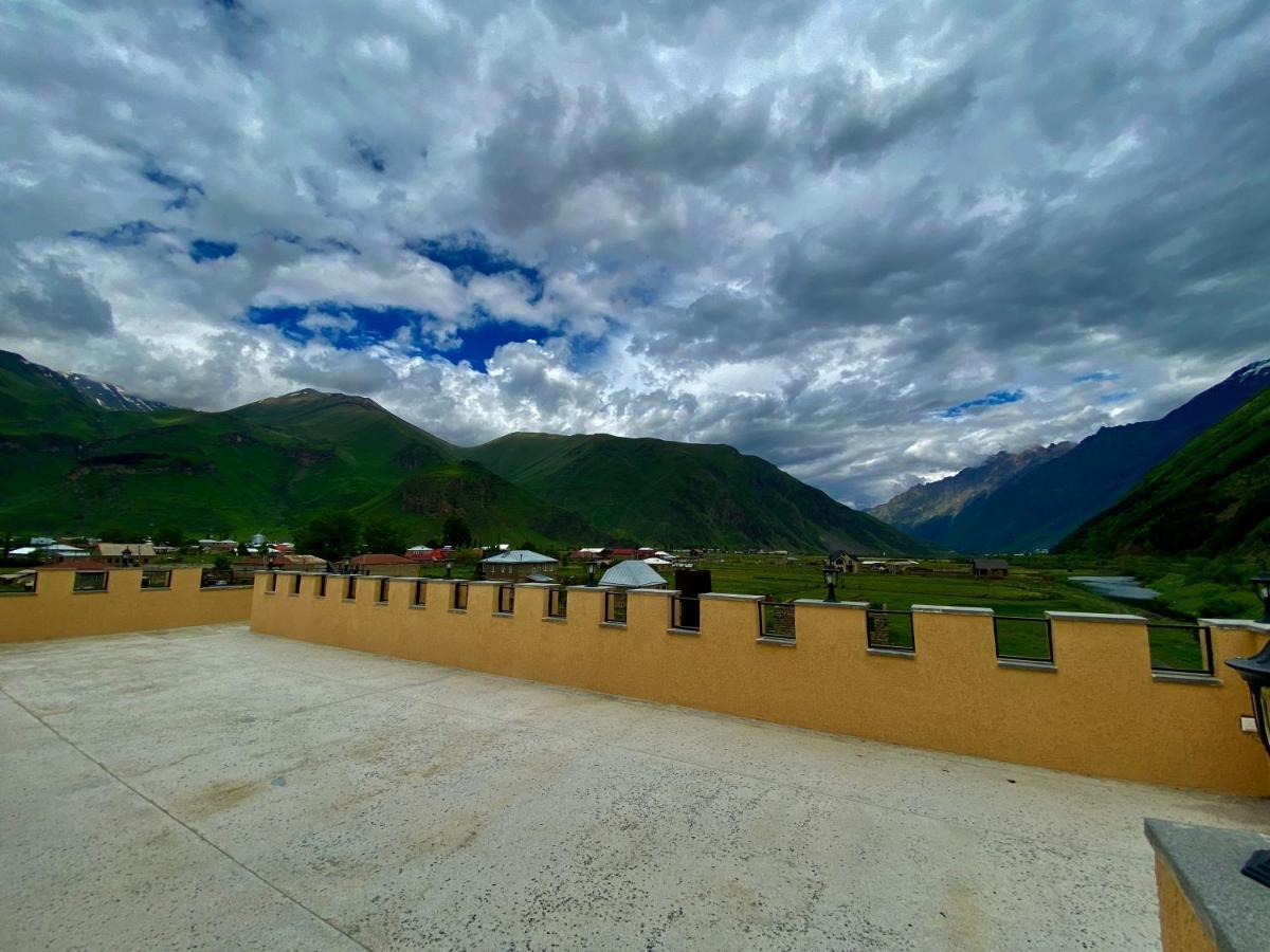 Besami Hotel Stepancminda Exteriér fotografie